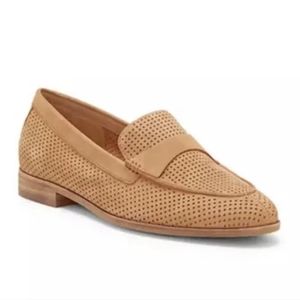 Corso Como Carlynee Leather Perforated Comfort Loafer Shoes. Size 9.5 M